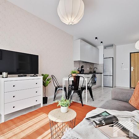 Primo II By Lookap Apartment Lodź Bagian luar foto